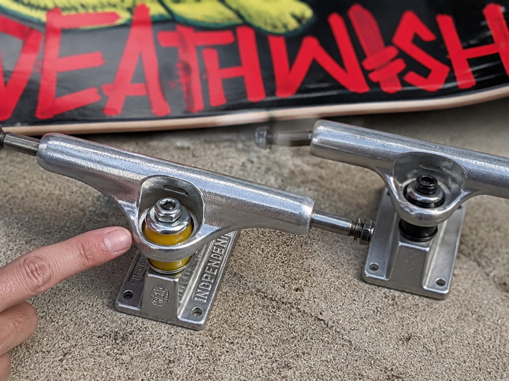 Comparison of branded Independent trucks versus generic trucks on a Deathwish skateboard